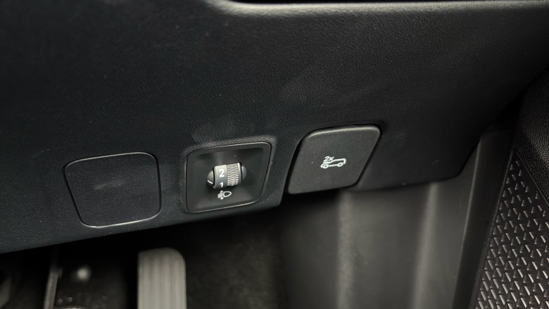 MG HS 1.5 T-GDI Hybrid+ Trophy 5dr Auto Hybrid Hatchback